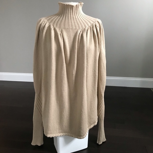 Twin•Set Italian soft Wool camel sweater/poncho - Picture 6 of 13